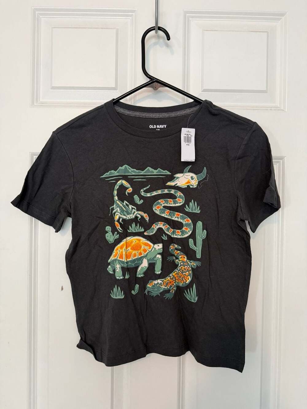 NWT Old Navy Desert Reptiles and Skull Graphic T-Shirt Size M 8